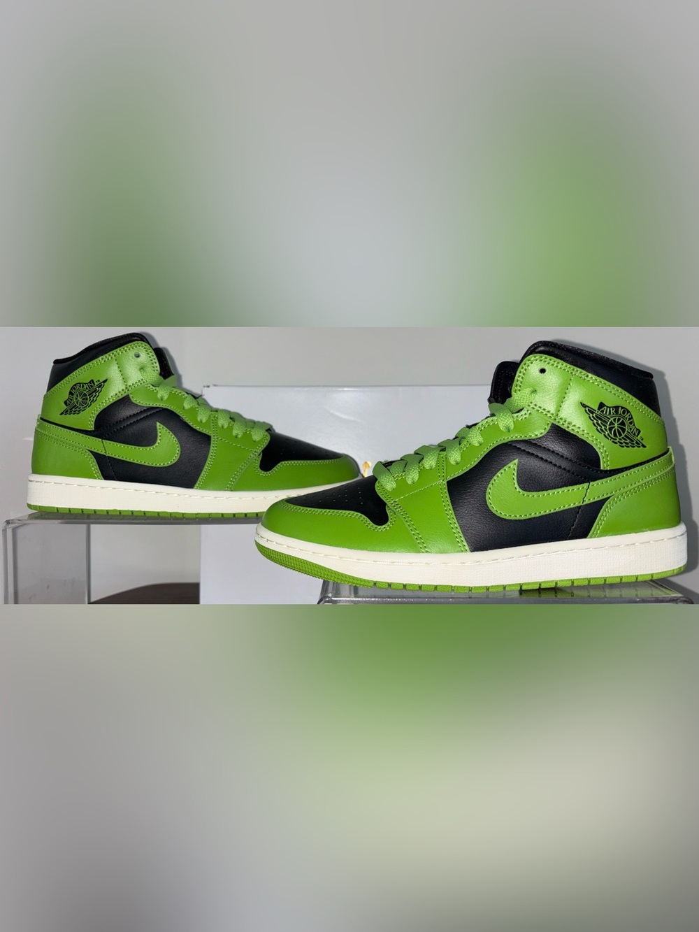 Nike Air Jordan 1 Mid Altitude Green Womens Size 8.5 Brand New With Box